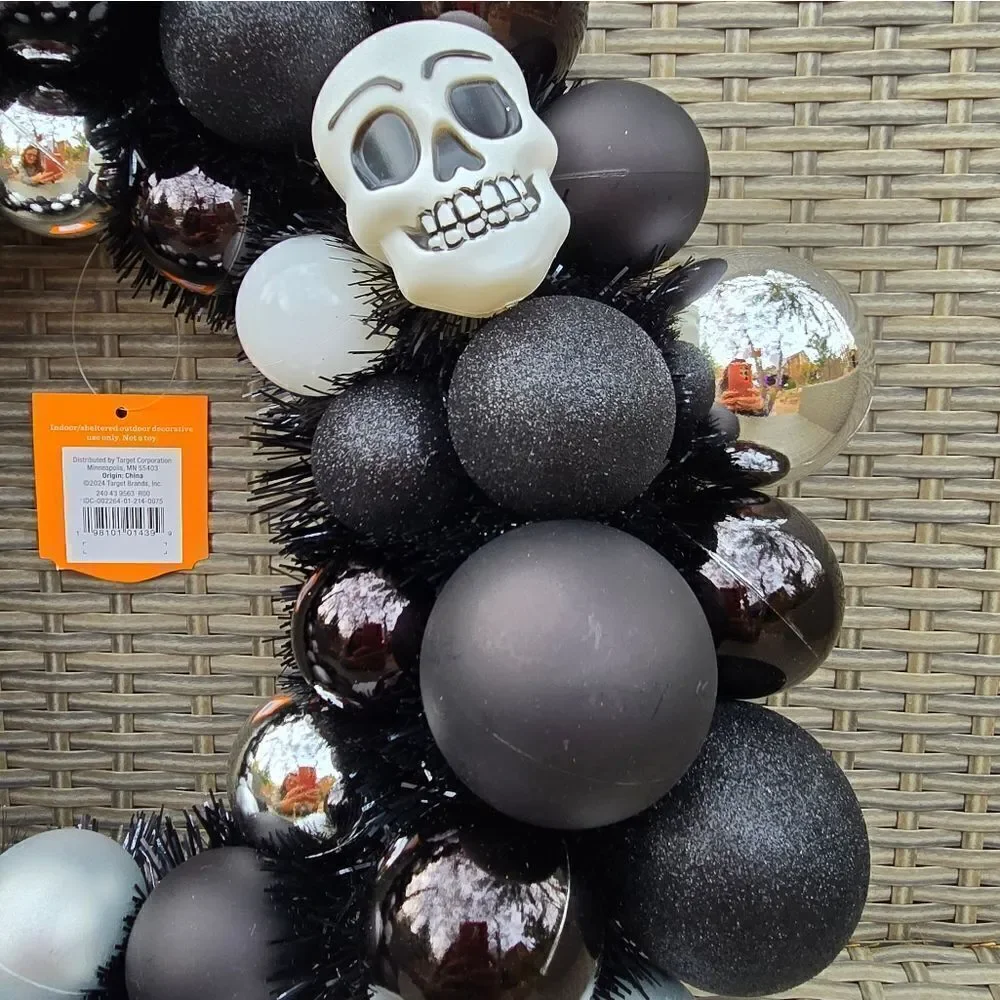 Target Halloween Wreath Shatterproof Bulbs & Skulls Hyde & Eek Black  16…